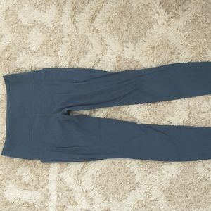 Athleta Salutation 7/8 Tight in Powervita Blue Gray Color Size Small